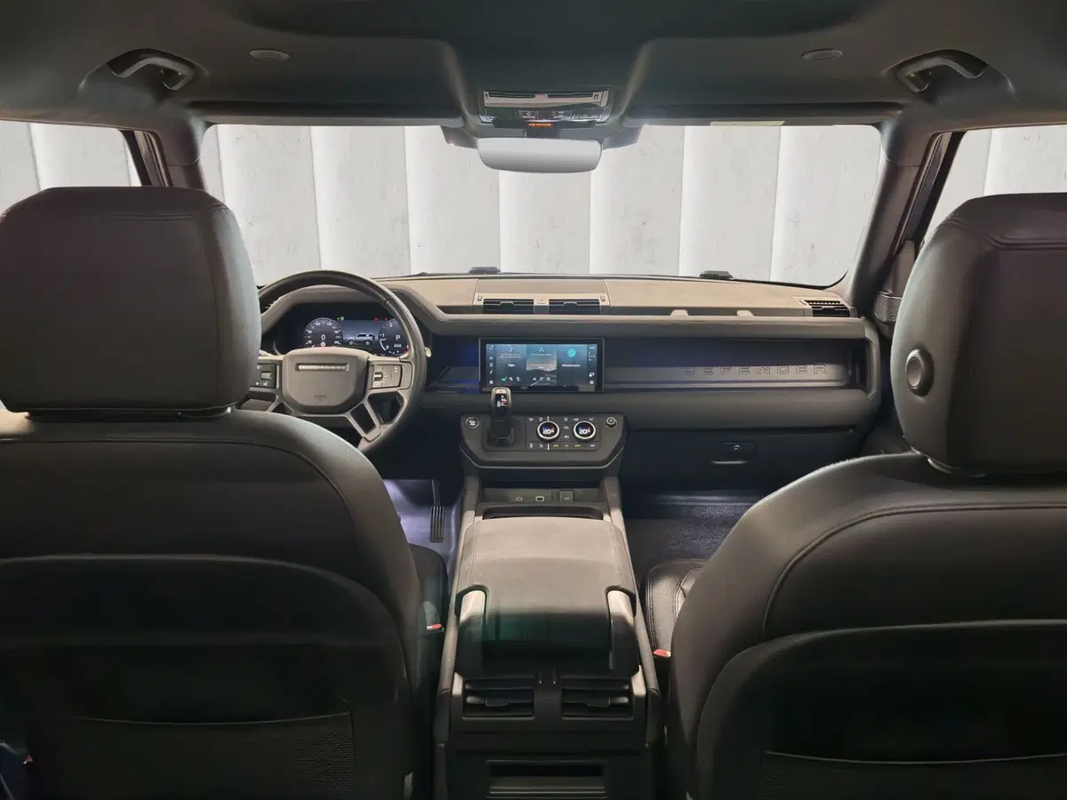 Land Rover Defender usata a Milano (4)