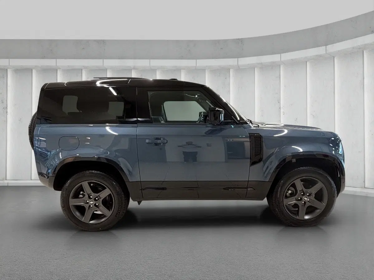 Land Rover Defender usata a Milano (6)