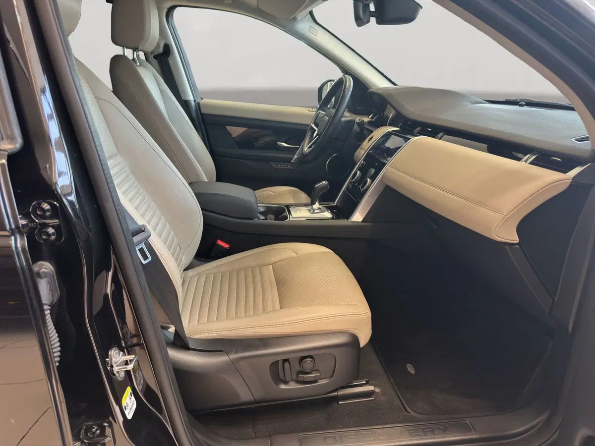 Land Rover Discovery Sport usata a Latina (3)