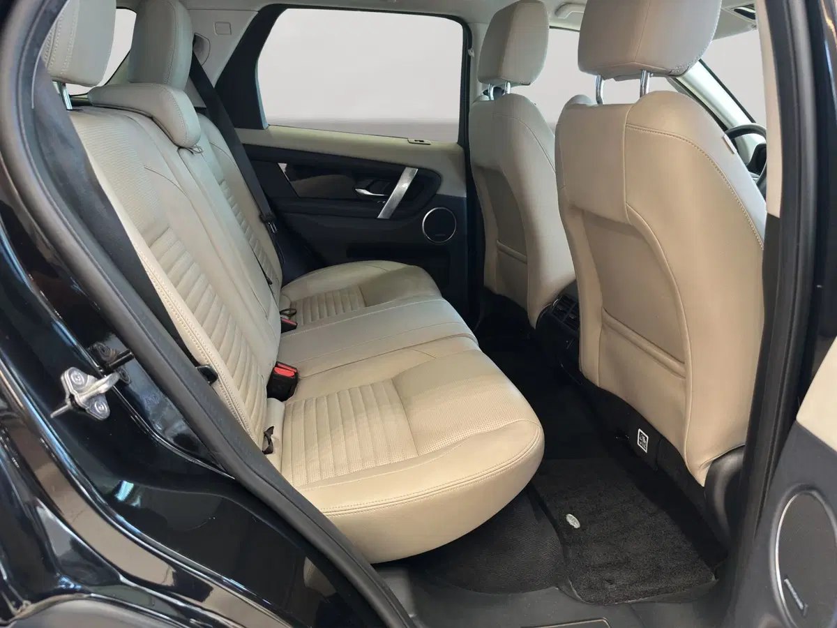 Land Rover Discovery Sport usata a Latina (5)
