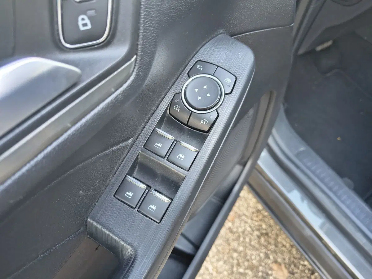 Ford Kuga usata a Padova (16)