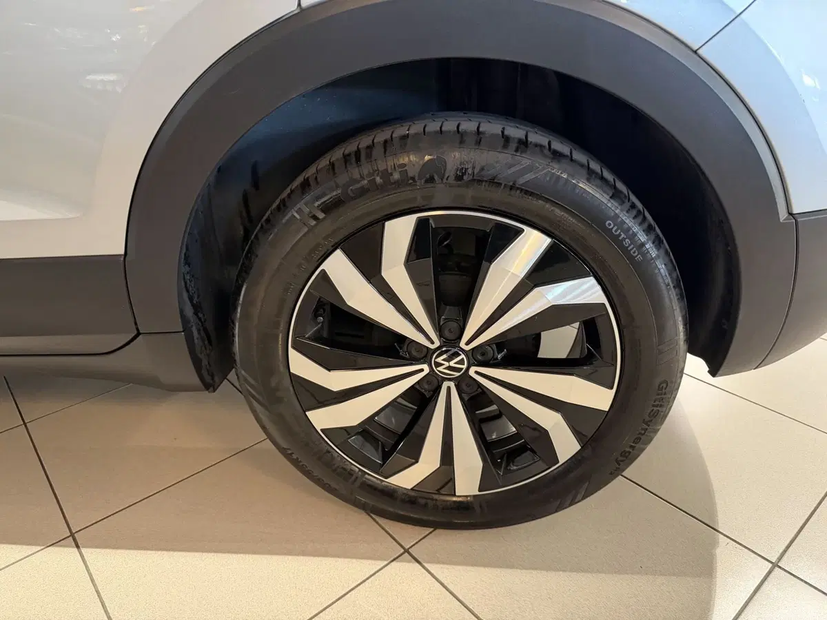 Volkswagen T-Cross usata a Genova (14)