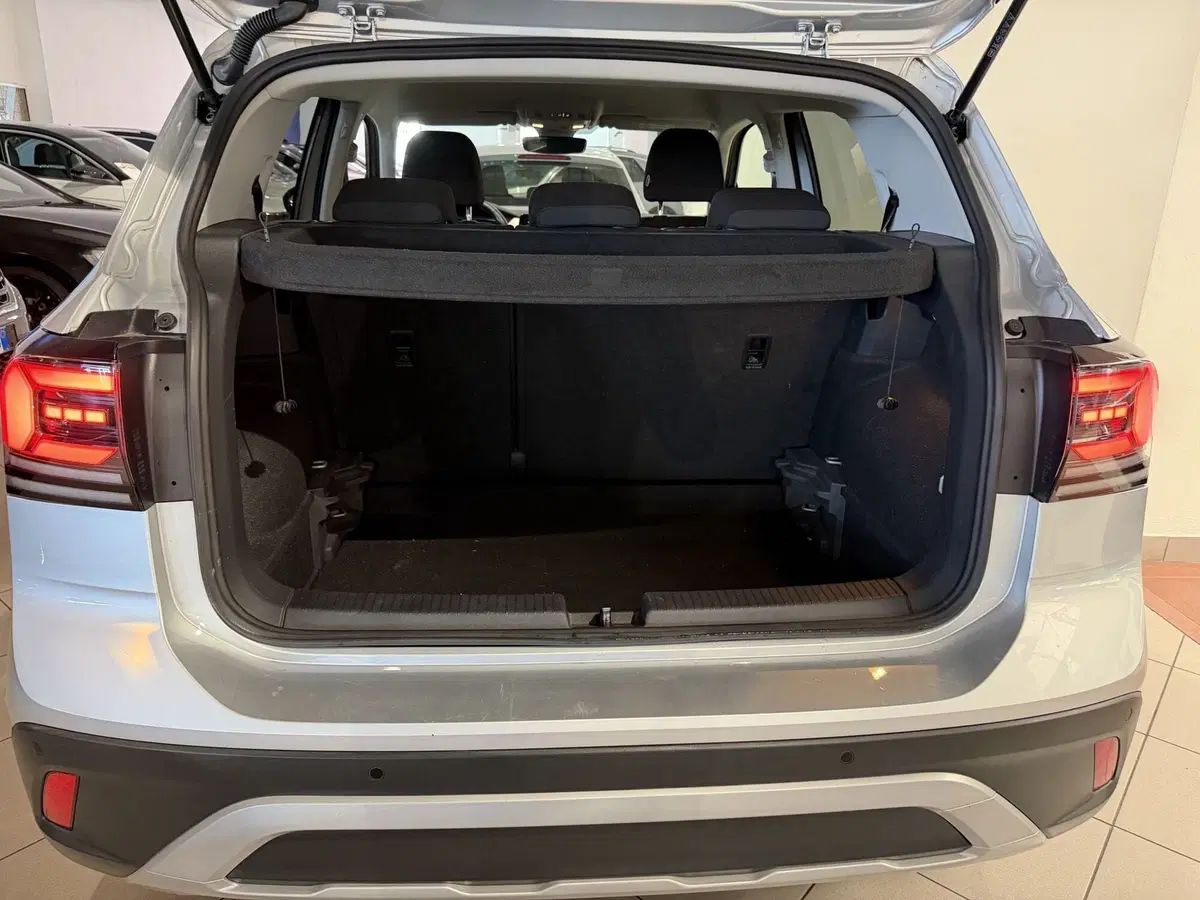 Volkswagen T-Cross usata a Genova (9)