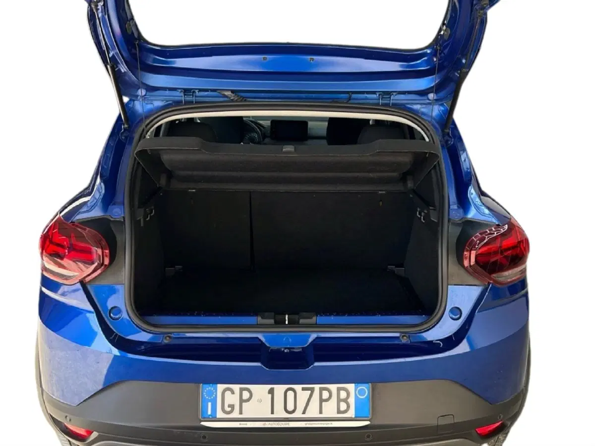 Dacia Sandero usata a Roma (10)