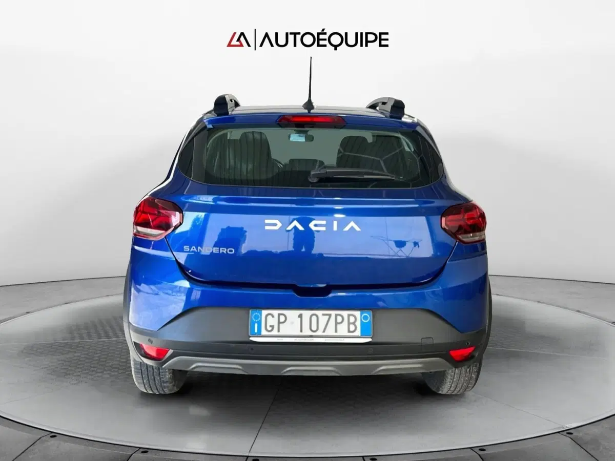 Dacia Sandero usata a Roma (4)
