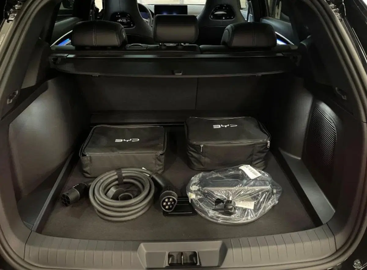 Byd Seal U DM-i nuova a Bologna (16)