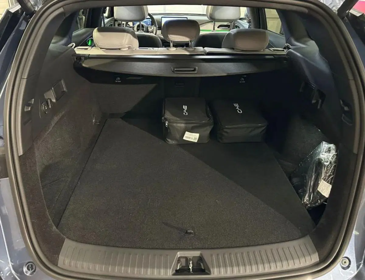 Byd Seal 6 DM-i Station Wagon nuova a Bologna (7)