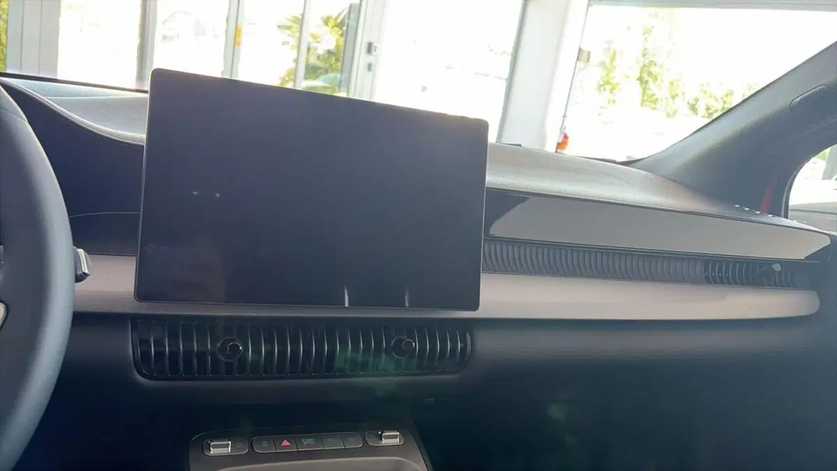 Byd Dolphin G DM-i nuova a Bologna (19)