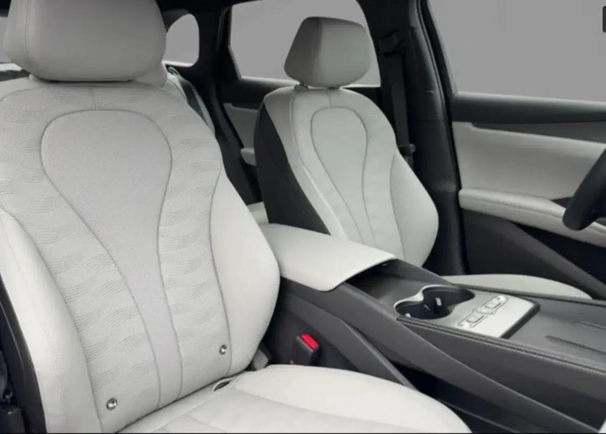 Byd Seal 6 DM-i Station Wagon nuova a Bologna (11)