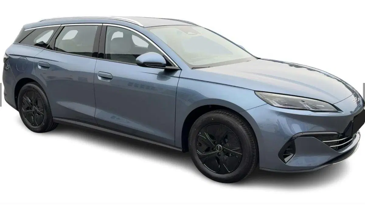 Byd Seal 6 DM-i Station Wagon nuova a Bologna (3)