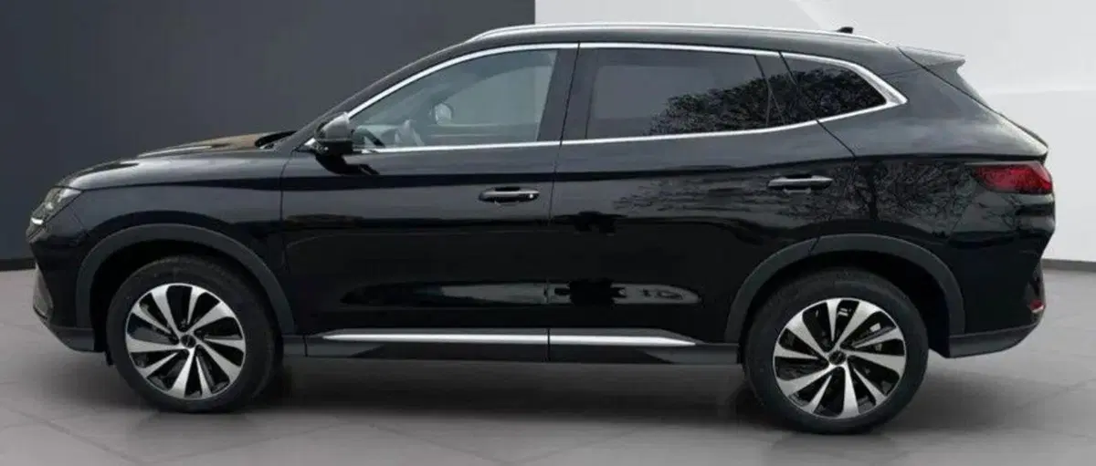 Byd Seal U DM-i nuova a Bologna (4)