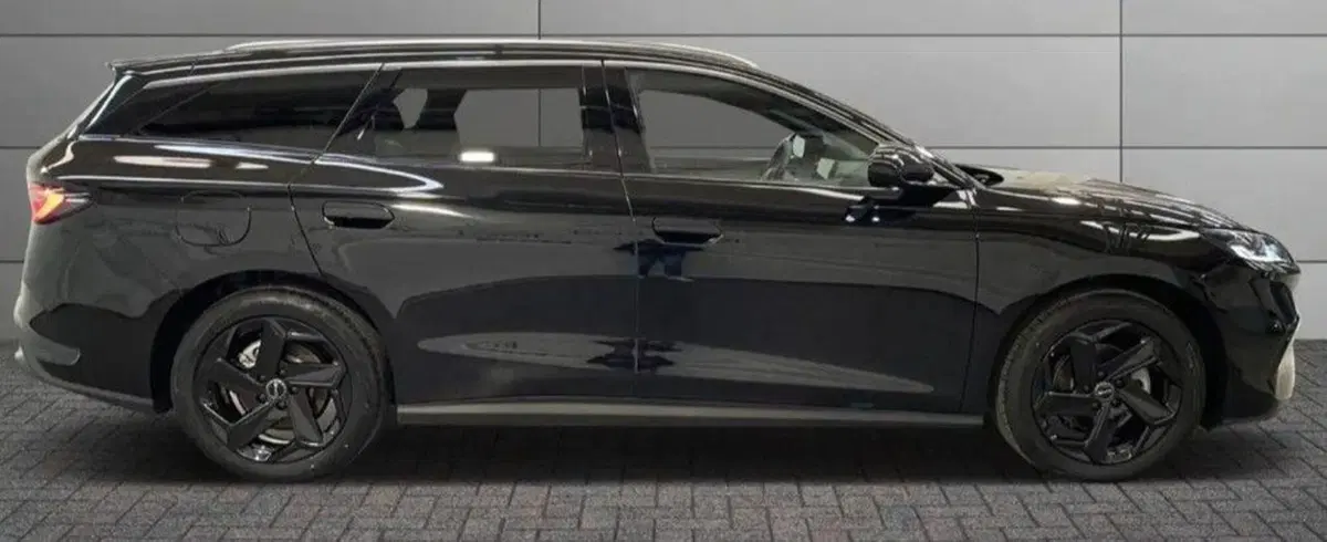 Byd Seal 6 DM-i Station Wagon nuova a Bologna (5)
