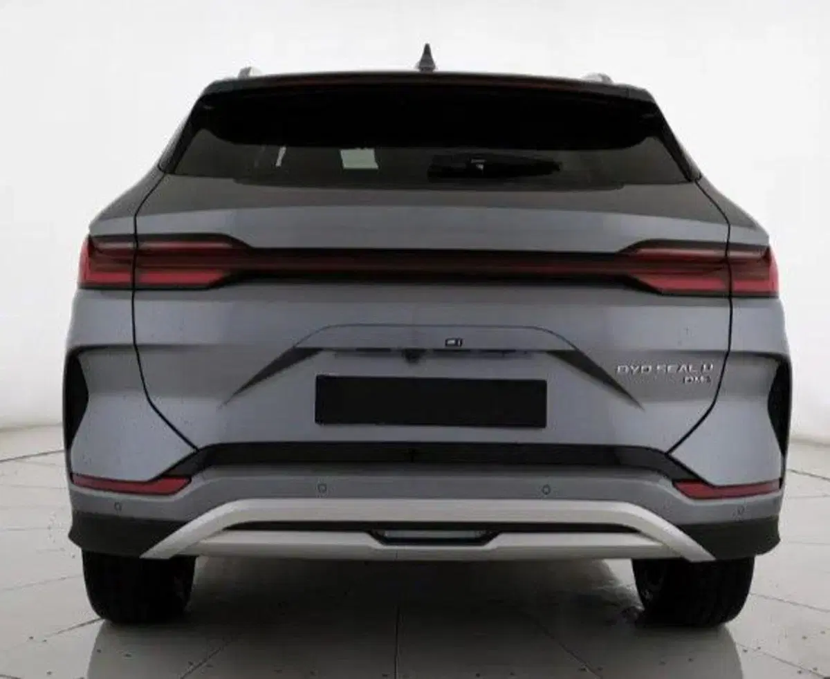 Byd Seal U DM-i nuova a Bologna (3)