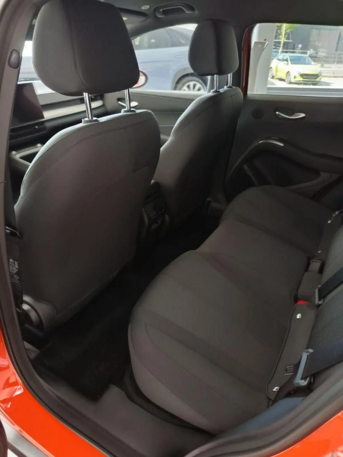Byd Dolphin G DM-i nuova a Bologna (9)