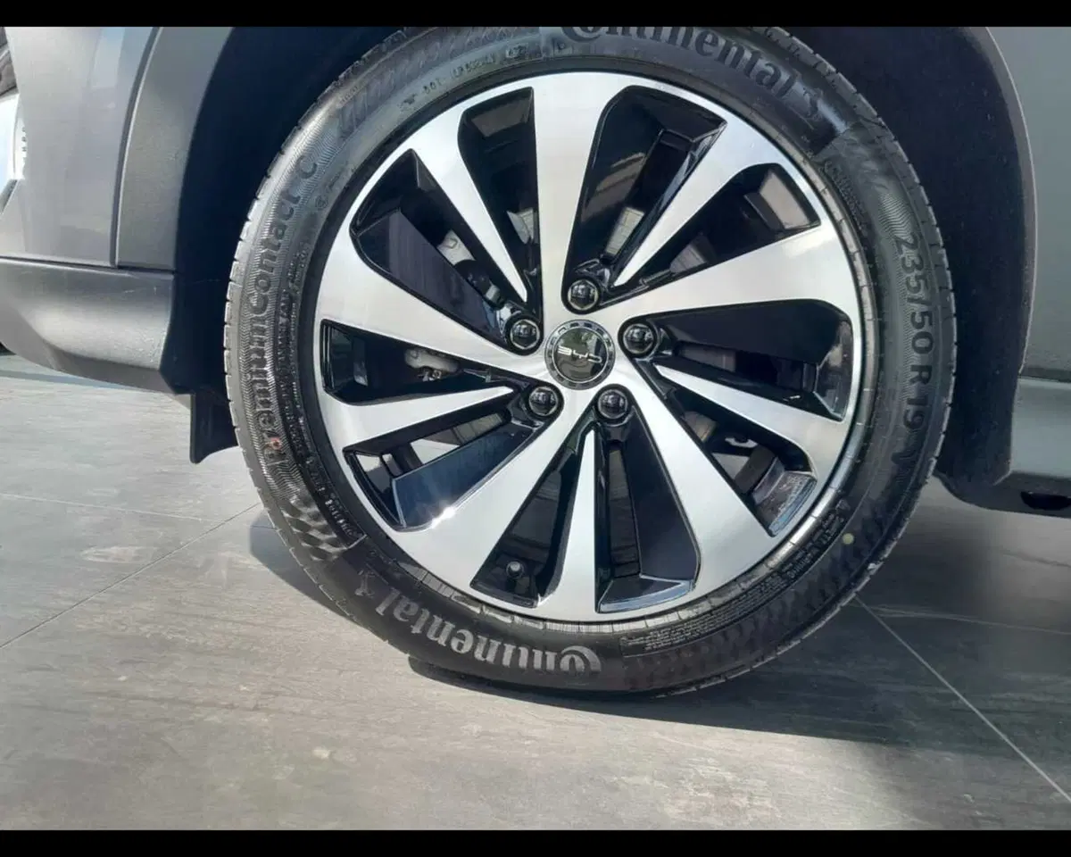Byd Seal U DM-i usata a Bologna (16)