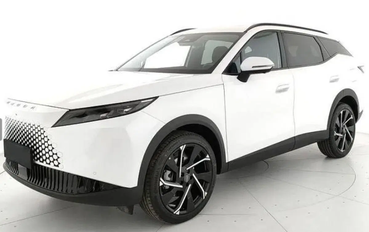 Omoda Omoda 7 SHS-P nuova a Bologna (2)