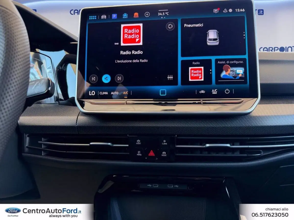 Volkswagen Golf Variant nuova a Roma (11)