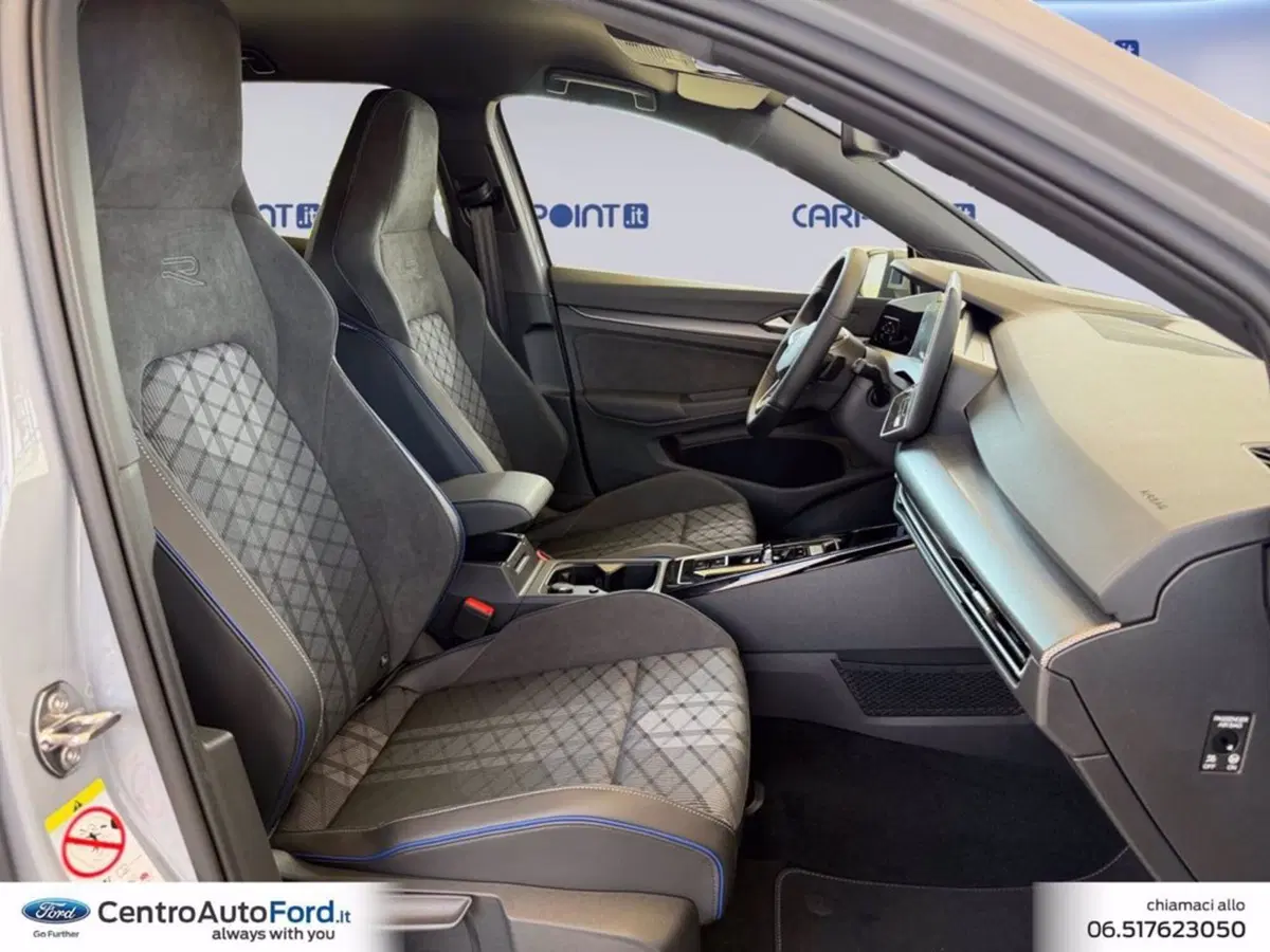 Volkswagen Golf Variant nuova a Roma (15)