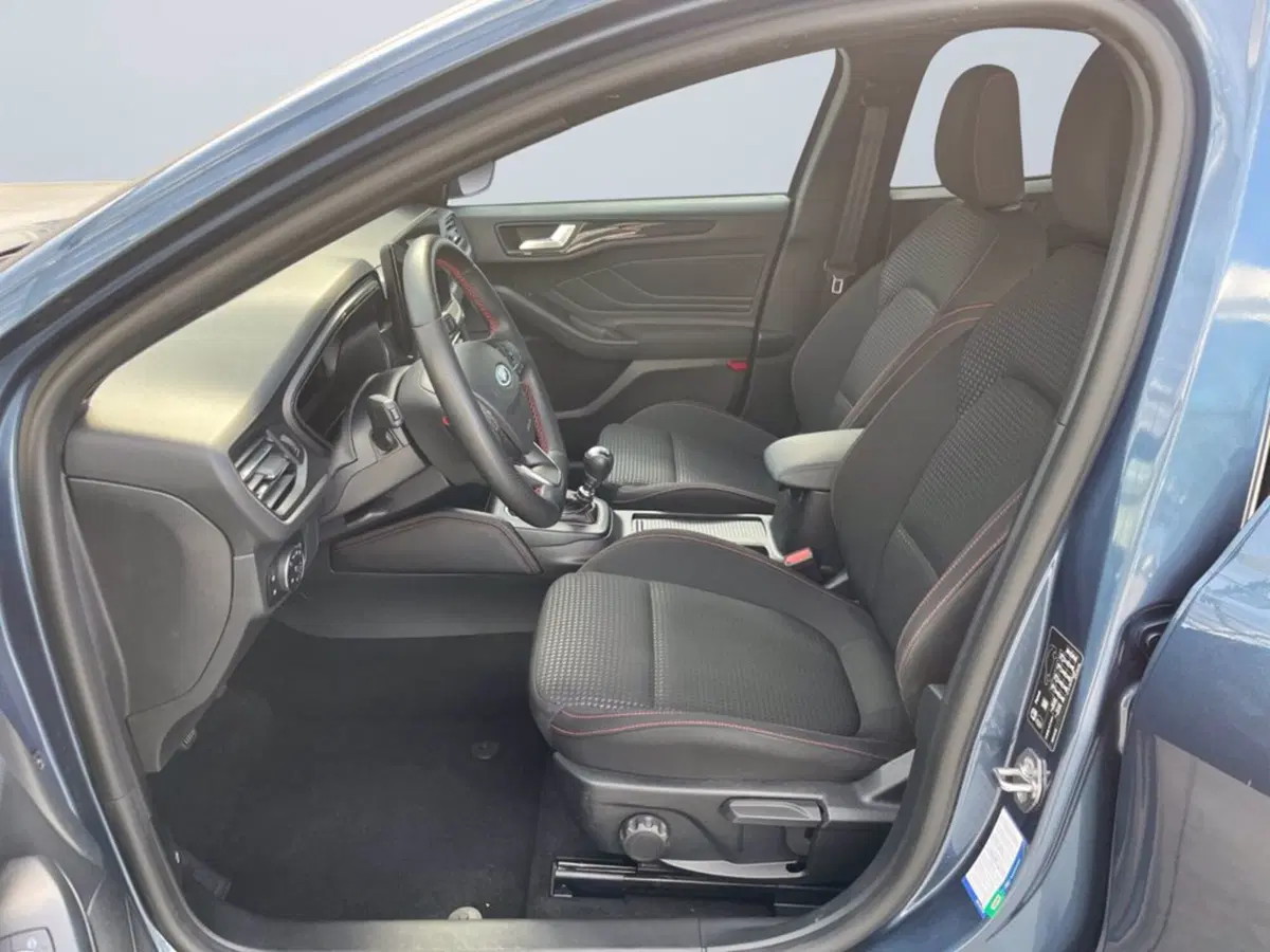 Ford Focus Station Wagon usata a Milano (10)