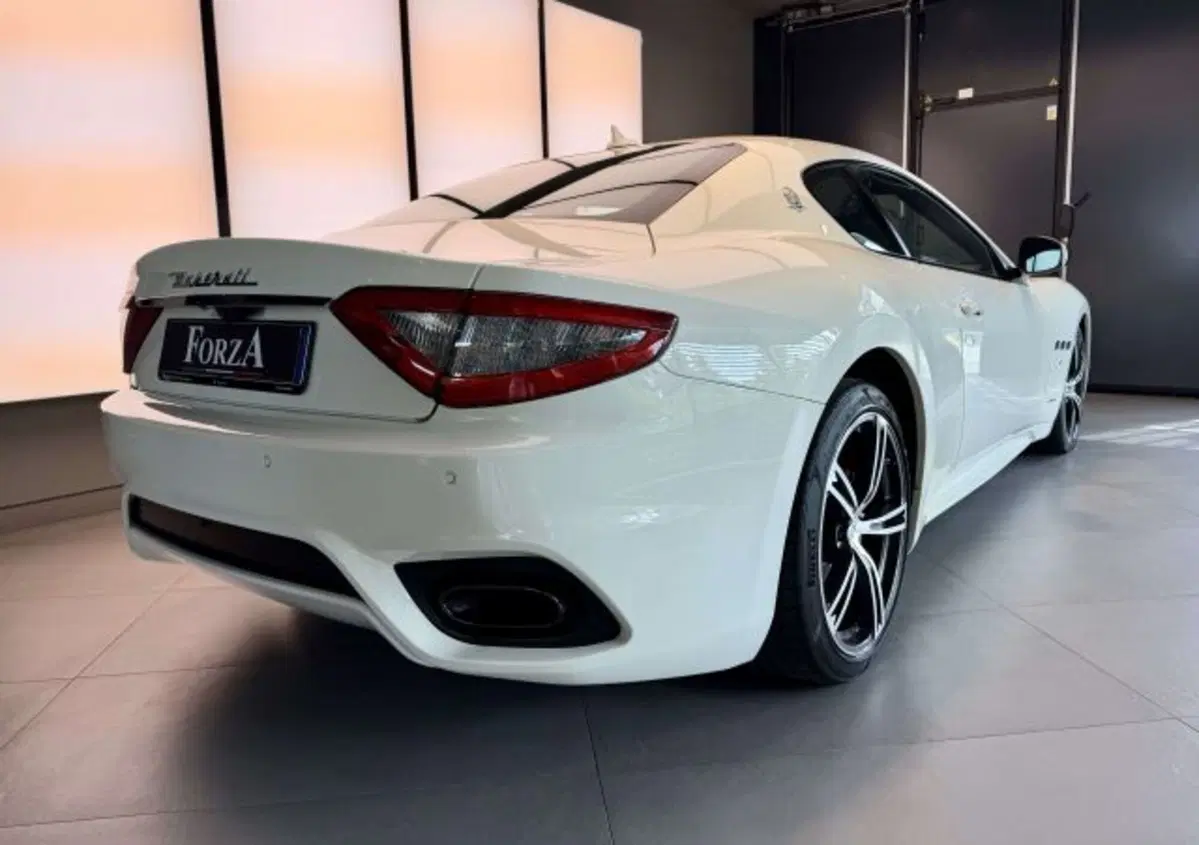 Maserati Granturismo usata a Torino (8)
