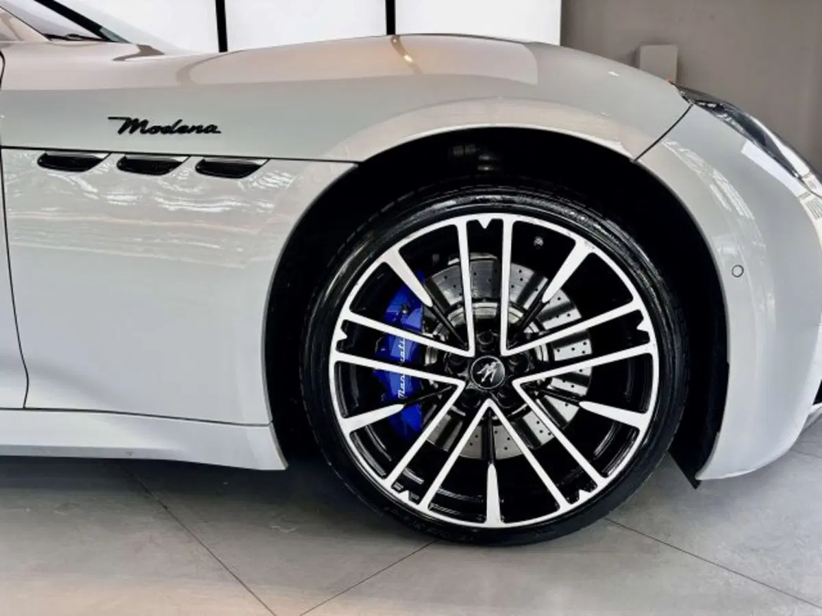 Maserati Granturismo usata a Torino (5)