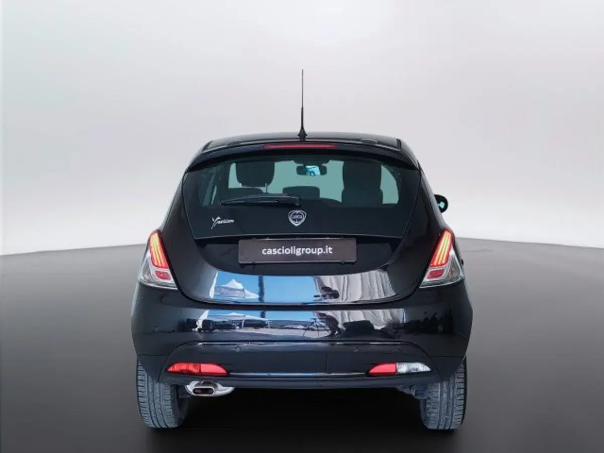 Lancia Ypsilon usata a Teramo (6)