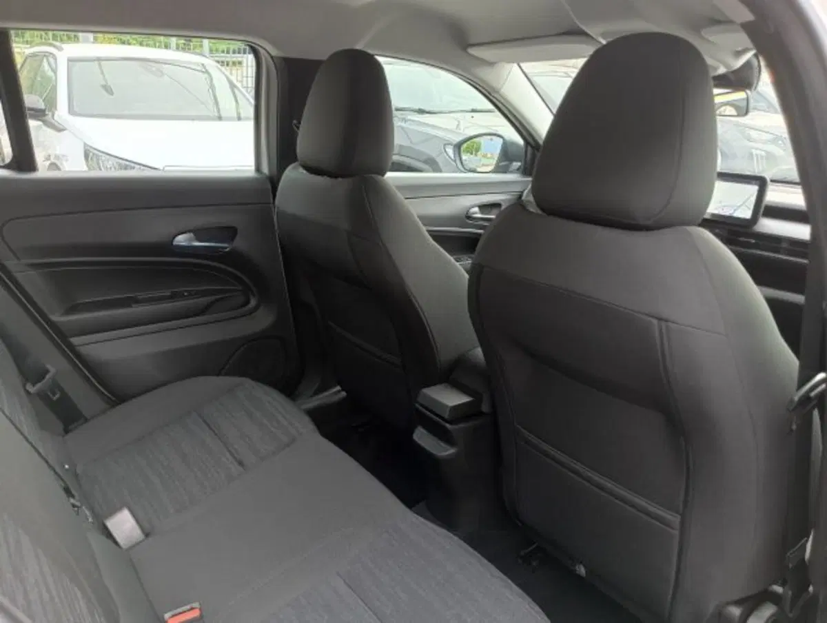 Jeep Avenger nuova a Brescia (16)