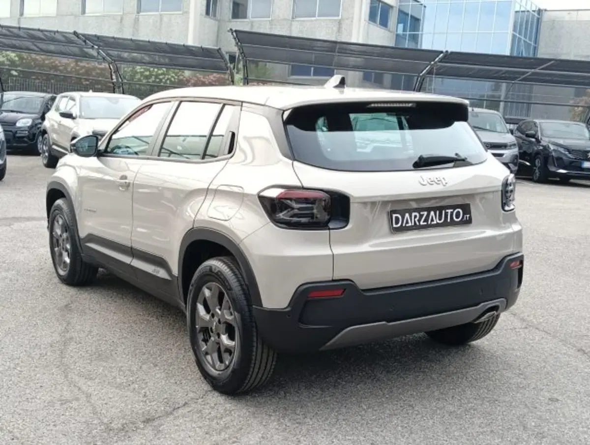 Jeep Avenger nuova a Brescia (19)