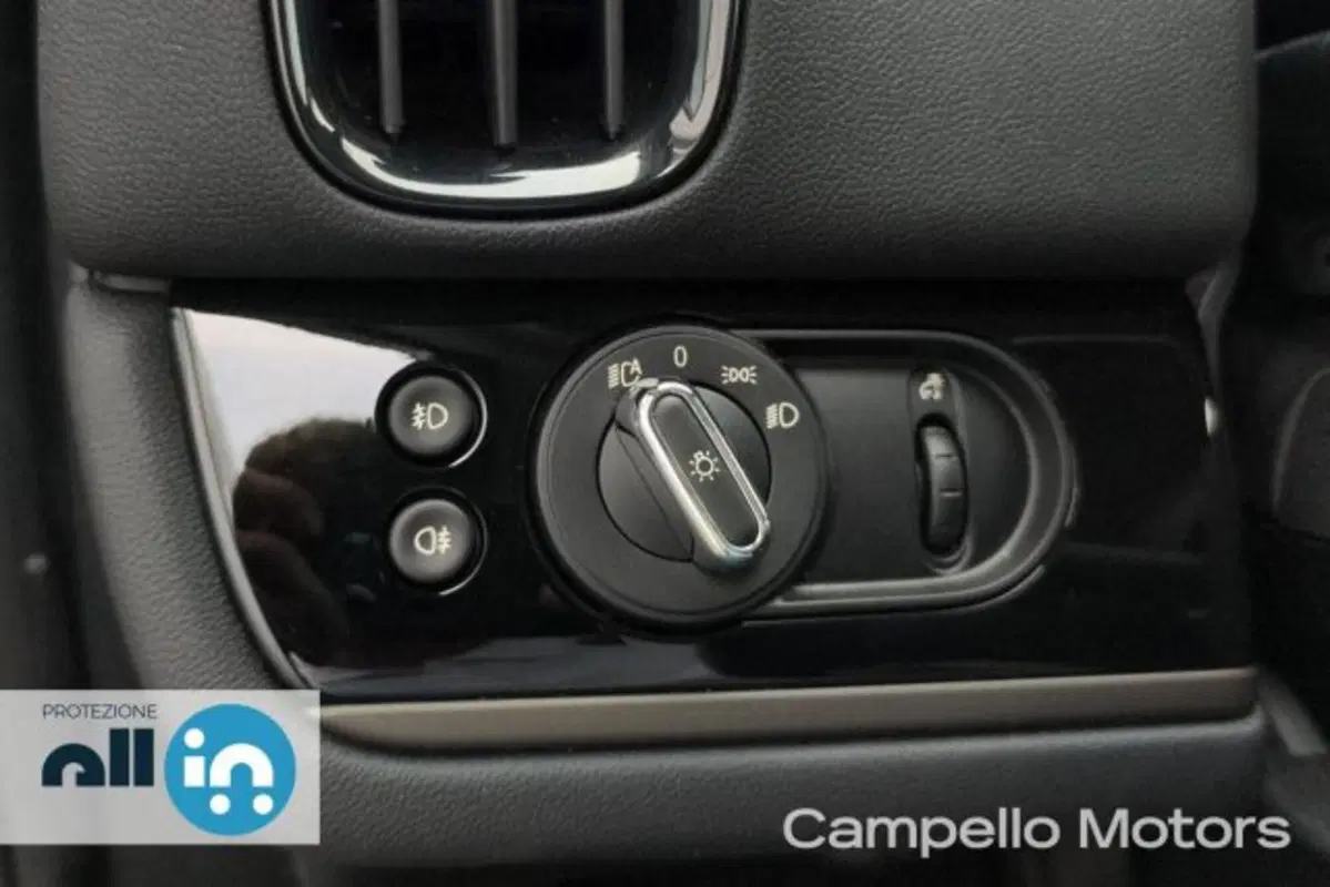 MINI Mini Countryman usata a Venezia (18)