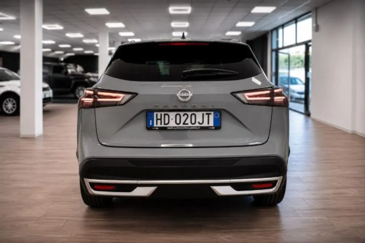 Nissan Qashqai nuova a Latina (6)