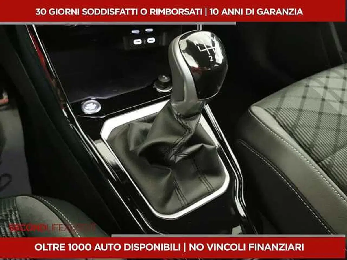 Volkswagen T-Roc usata a Chieti (13)