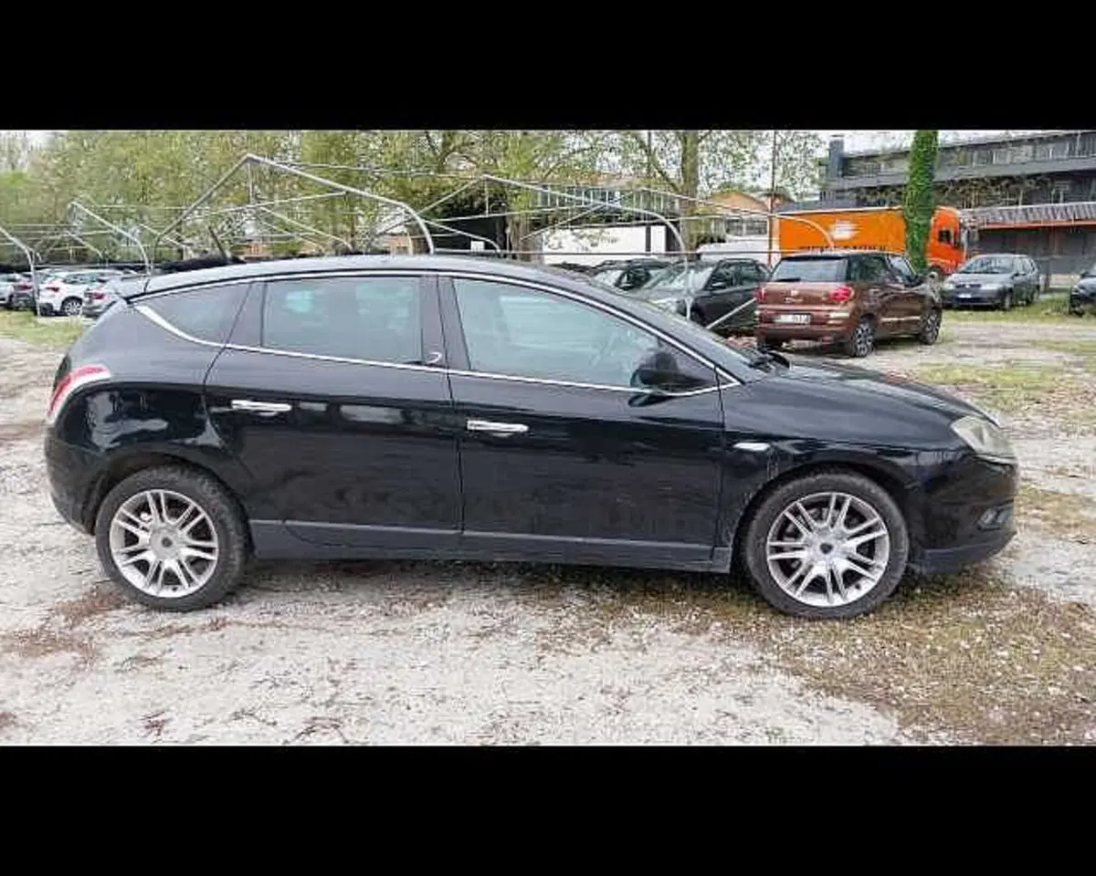 Lancia Delta usata a Ravenna (4)
