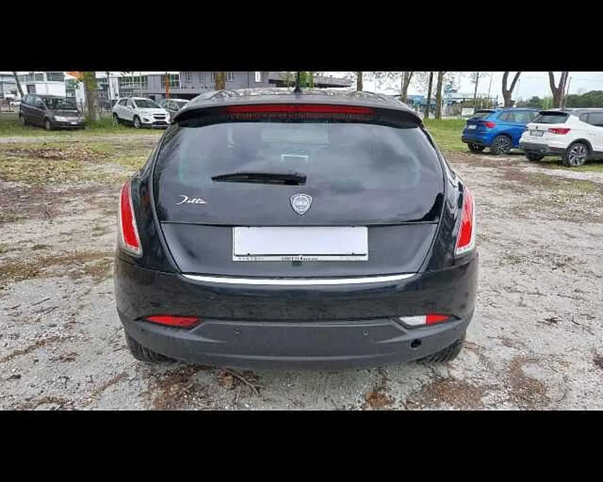 Lancia Delta usata a Ravenna (5)