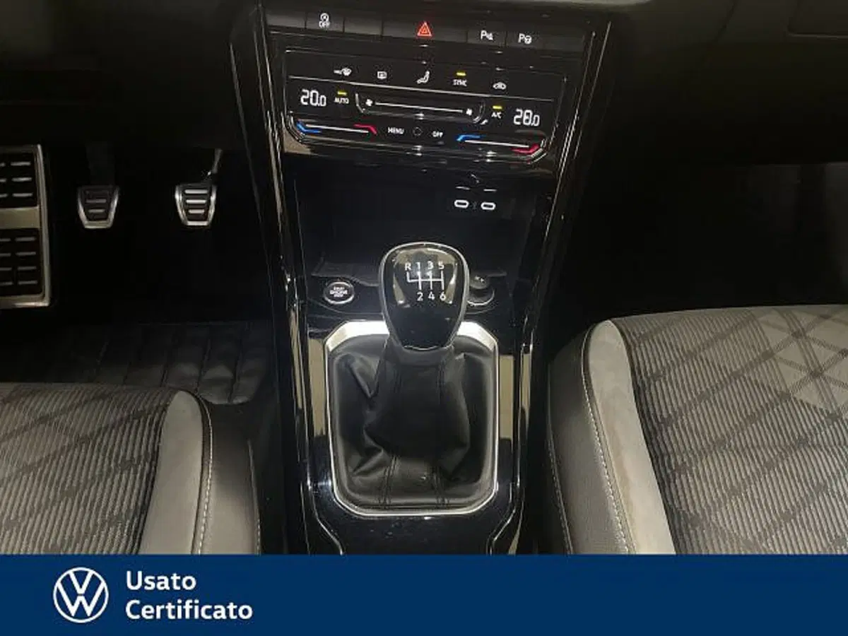 Volkswagen T-Roc usata a Vicenza (11)