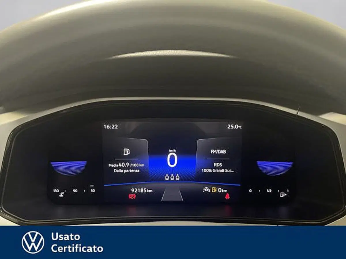Volkswagen T-Roc usata a Vicenza (14)
