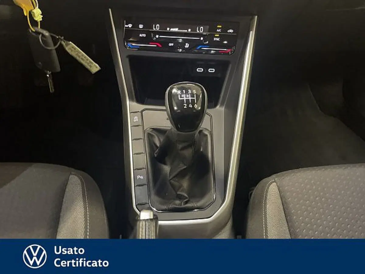 Volkswagen Taigo usata a Vicenza (11)