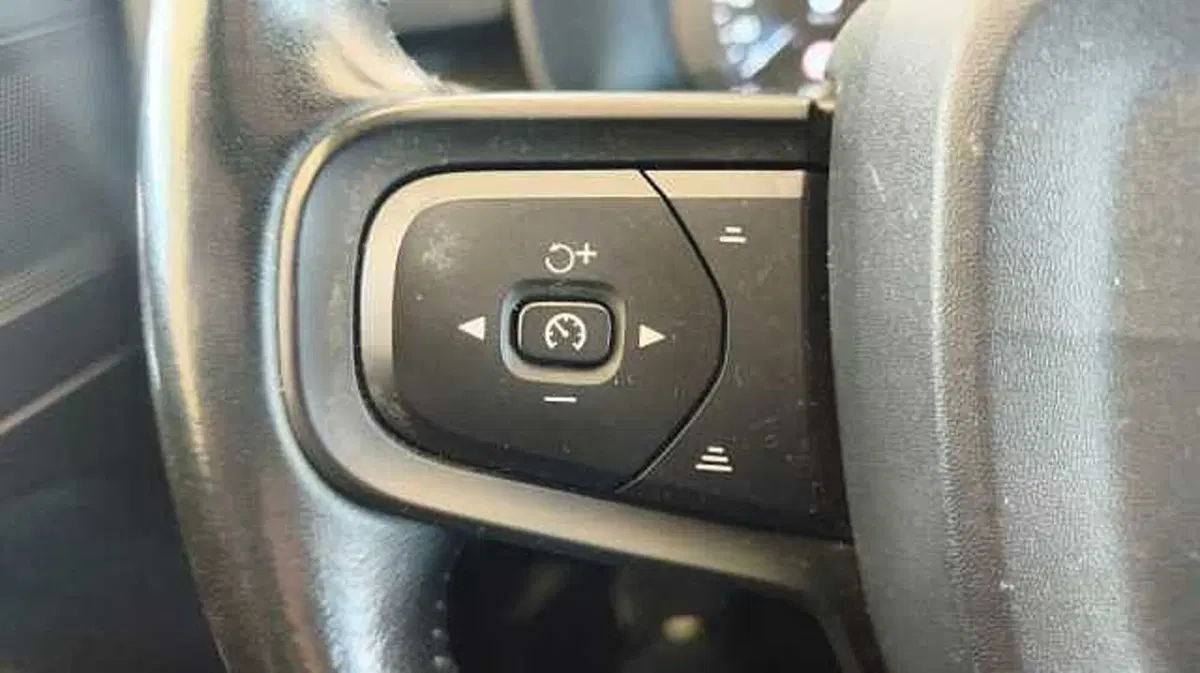 Volvo XC40 usata a Firenze (16)