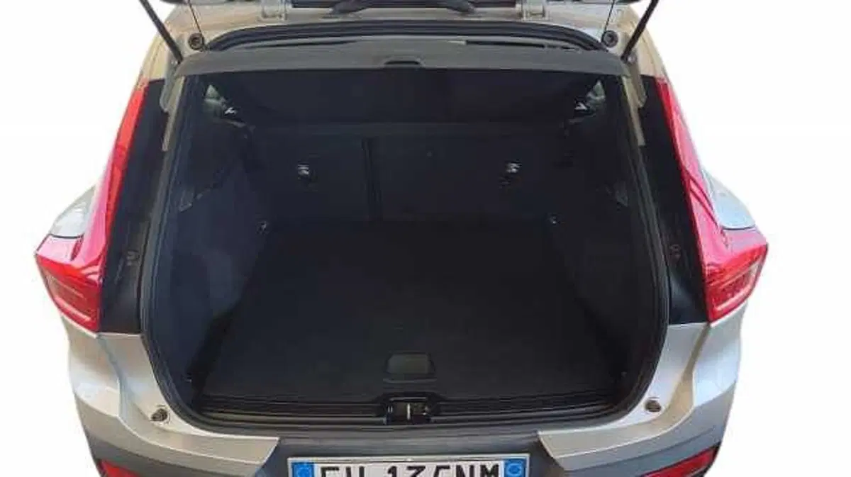 Volvo XC40 usata a Firenze (8)