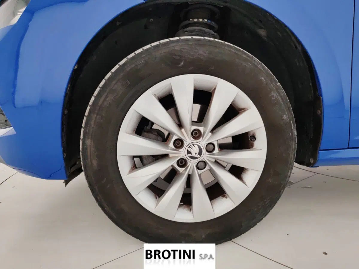 Skoda Kamiq usata a Massa-Carrara (6)