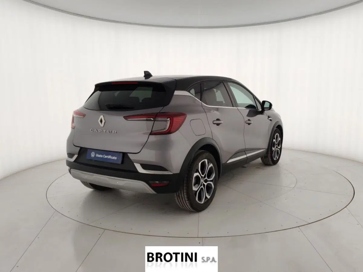 Renault Captur usata a Massa-Carrara (3)