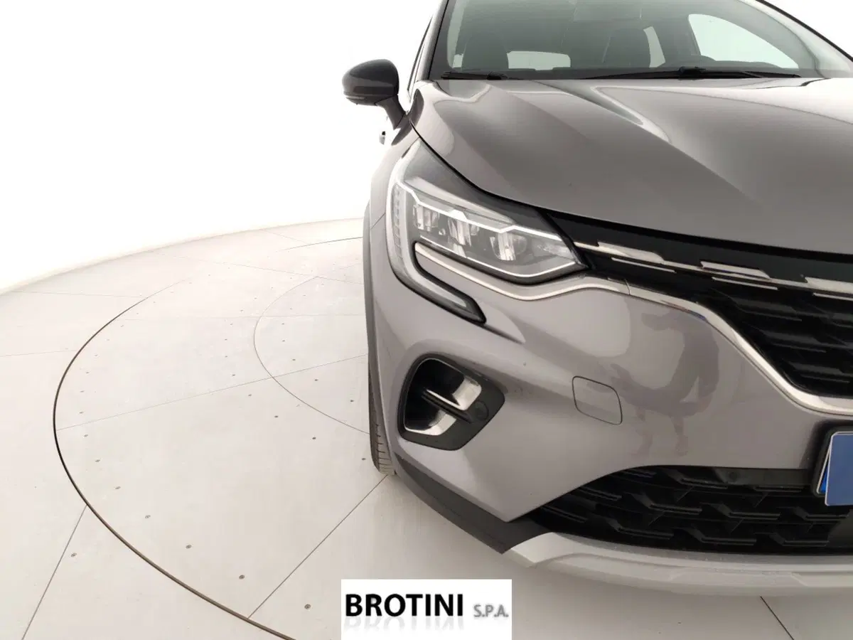 Renault Captur usata a Massa-Carrara (5)