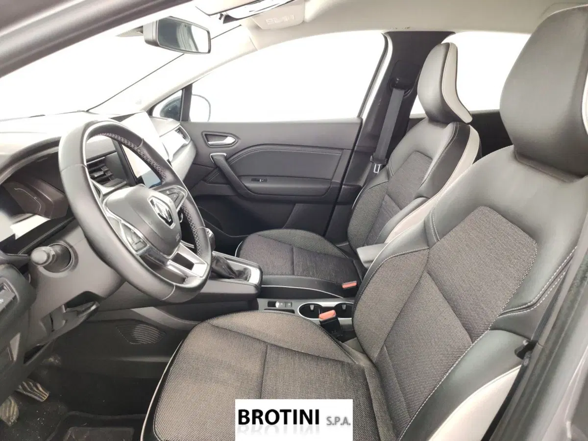 Renault Captur usata a Massa-Carrara (7)