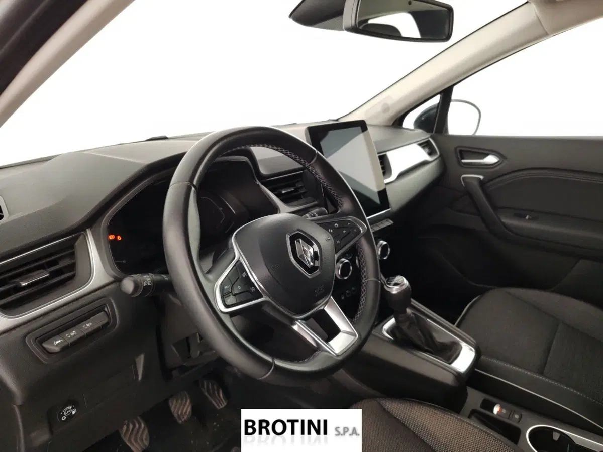 Renault Captur usata a Massa-Carrara (8)