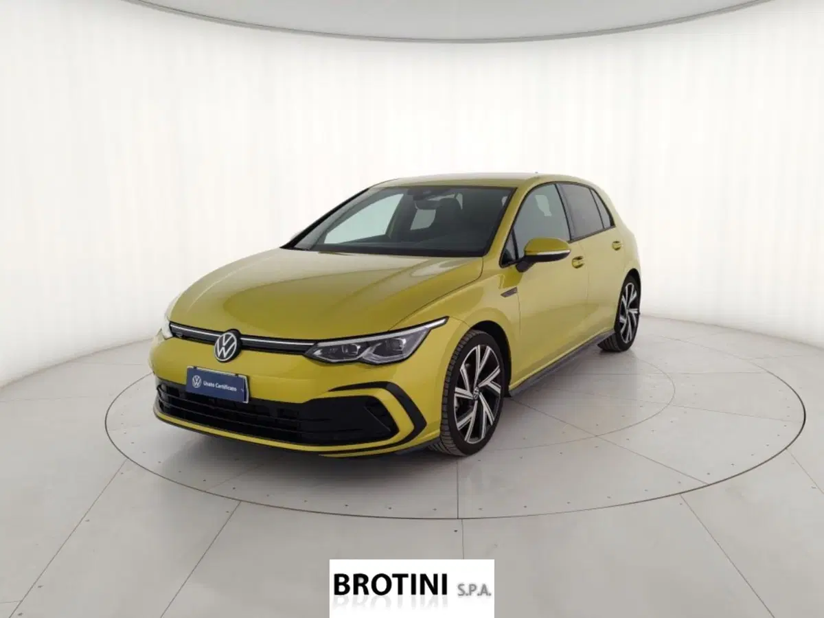Volkswagen Golf usata a Massa-Carrara