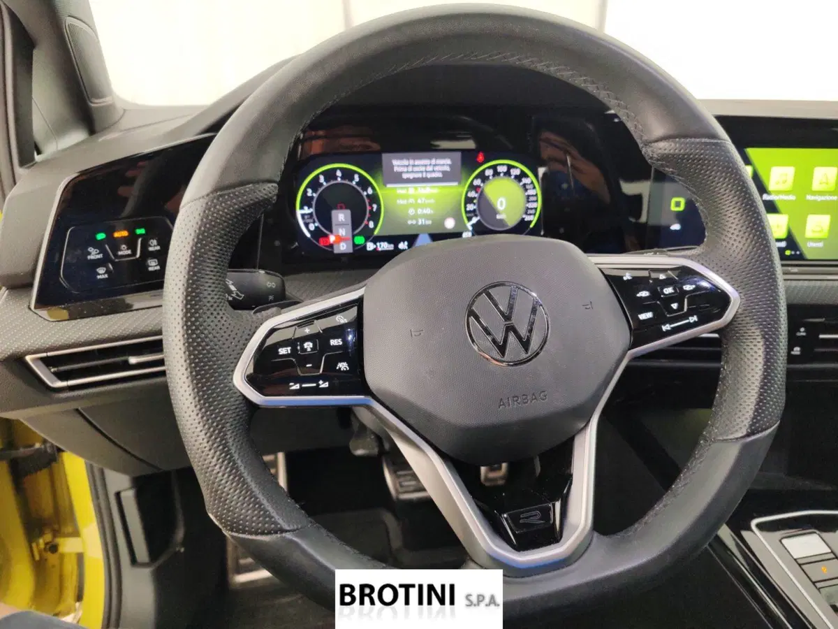 Volkswagen Golf usata a Massa-Carrara (14)