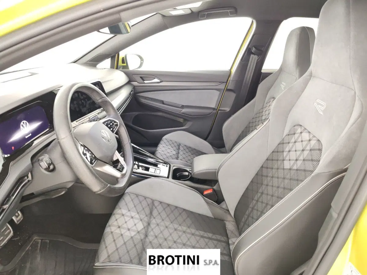 Volkswagen Golf usata a Massa-Carrara (7)