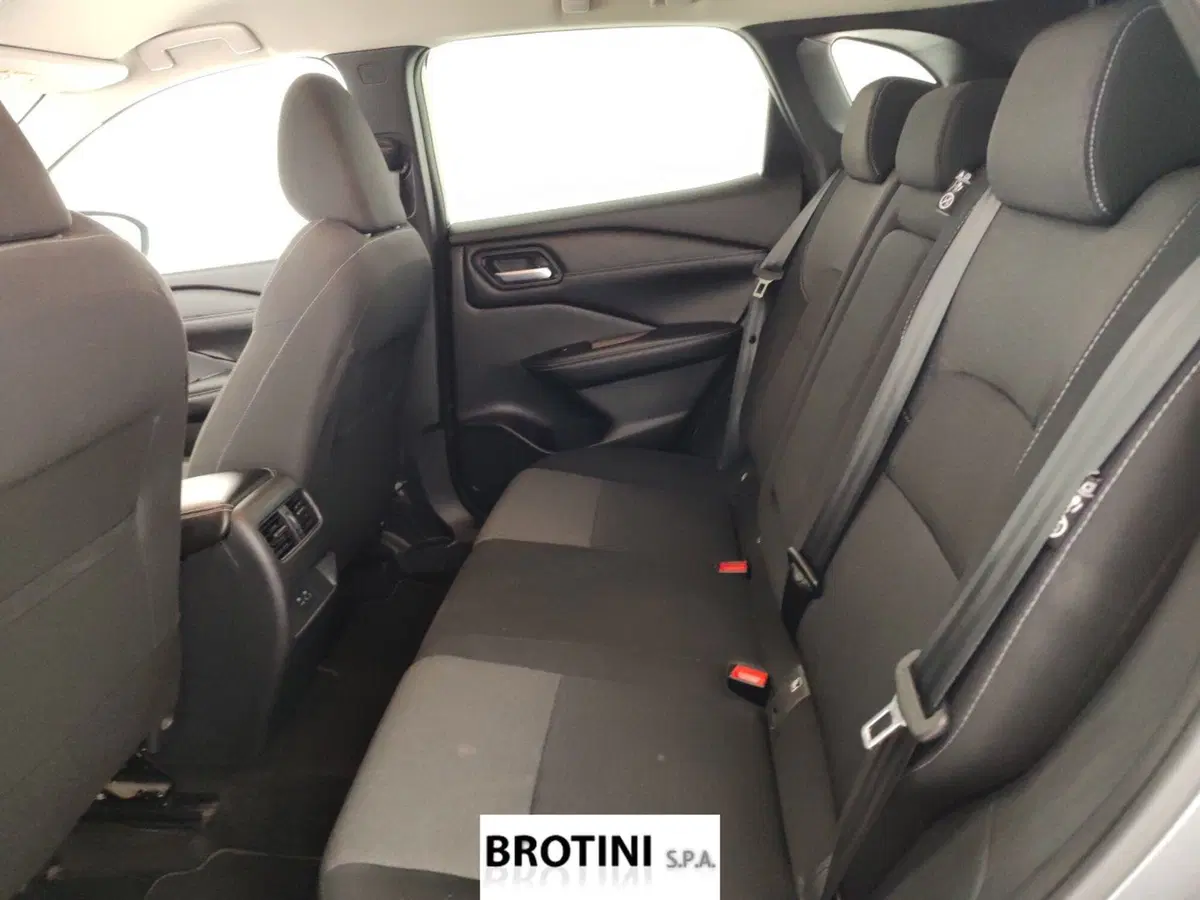 Nissan Qashqai usata a Massa-Carrara (10)