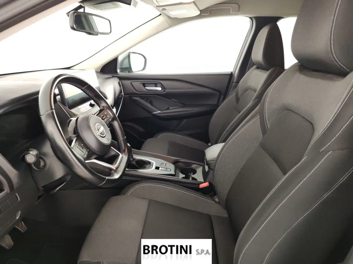 Nissan Qashqai usata a Massa-Carrara (7)