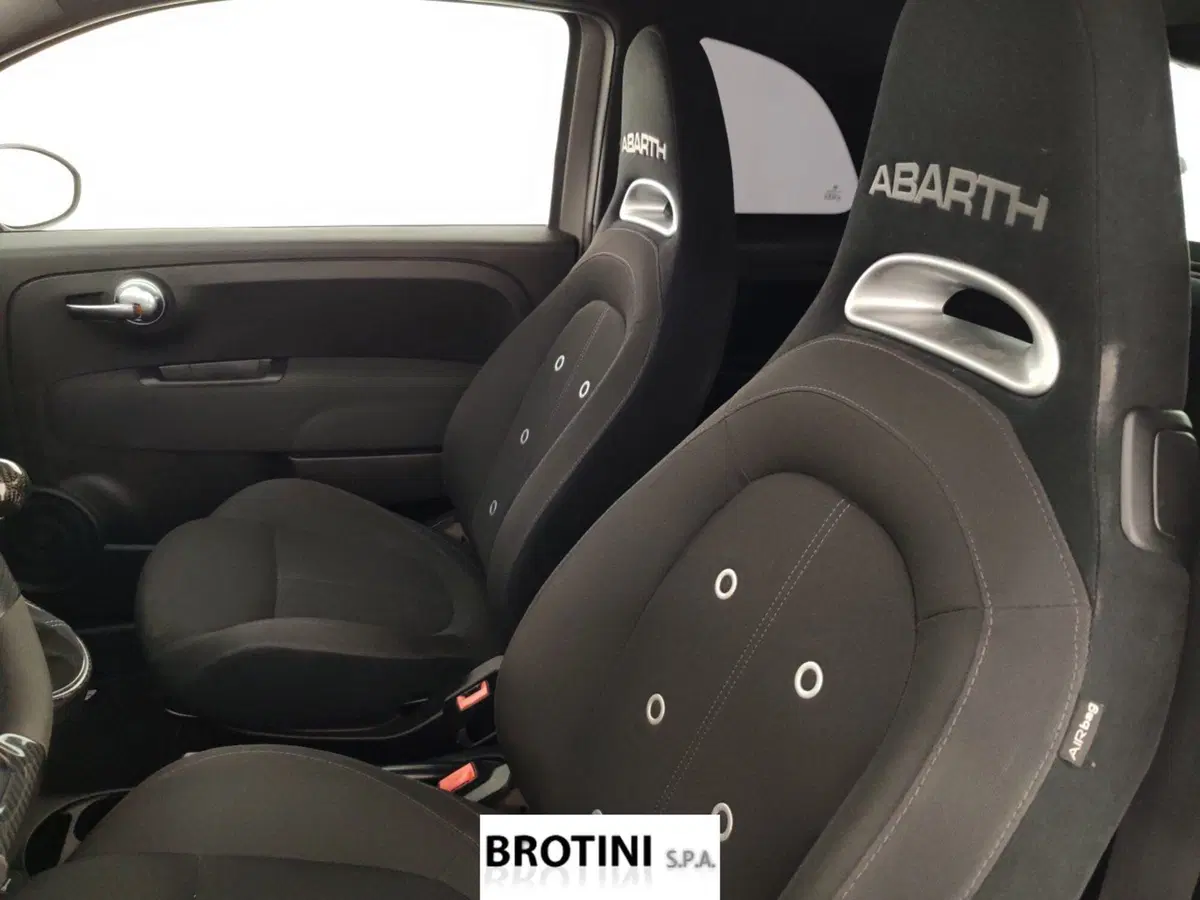 Abarth 500 usata a Massa-Carrara (10)