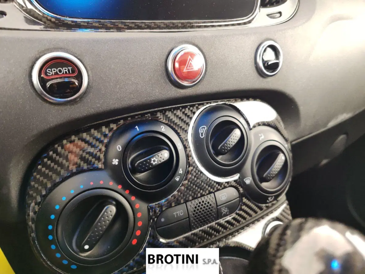 Abarth 500 usata a Massa-Carrara (13)